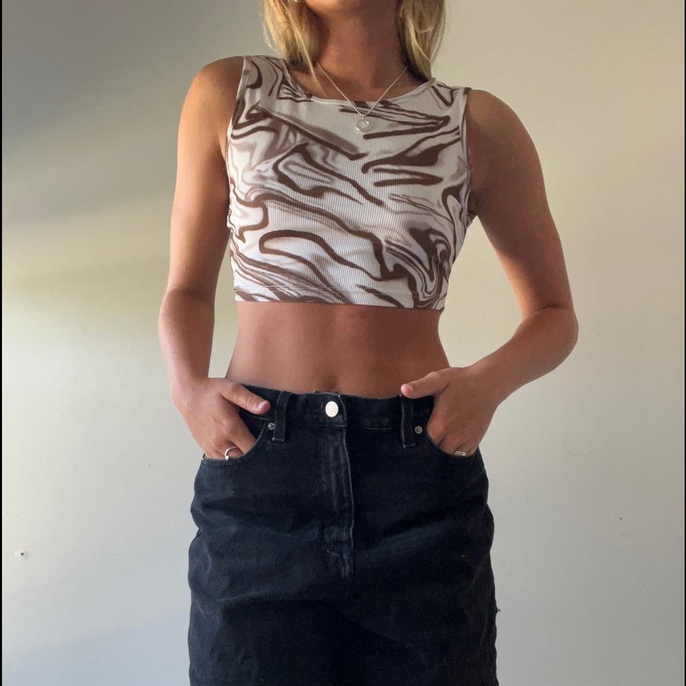 Swirl tank top